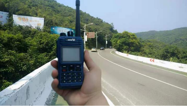 Attention!Never launch without an antenna!